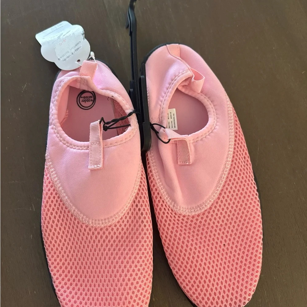 Girls Pink Slip-On Water Shoe Sz 4/5 New